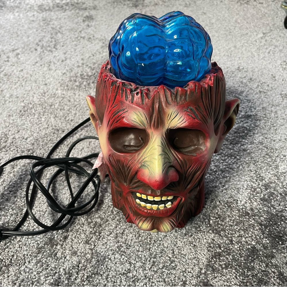 Lobotomy Electra Plasma Lamp Zombie Head LumiSource Inc. Works Perfectly
